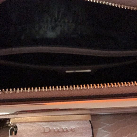 Practically new Small pink handbag. - Picture 6 of 8